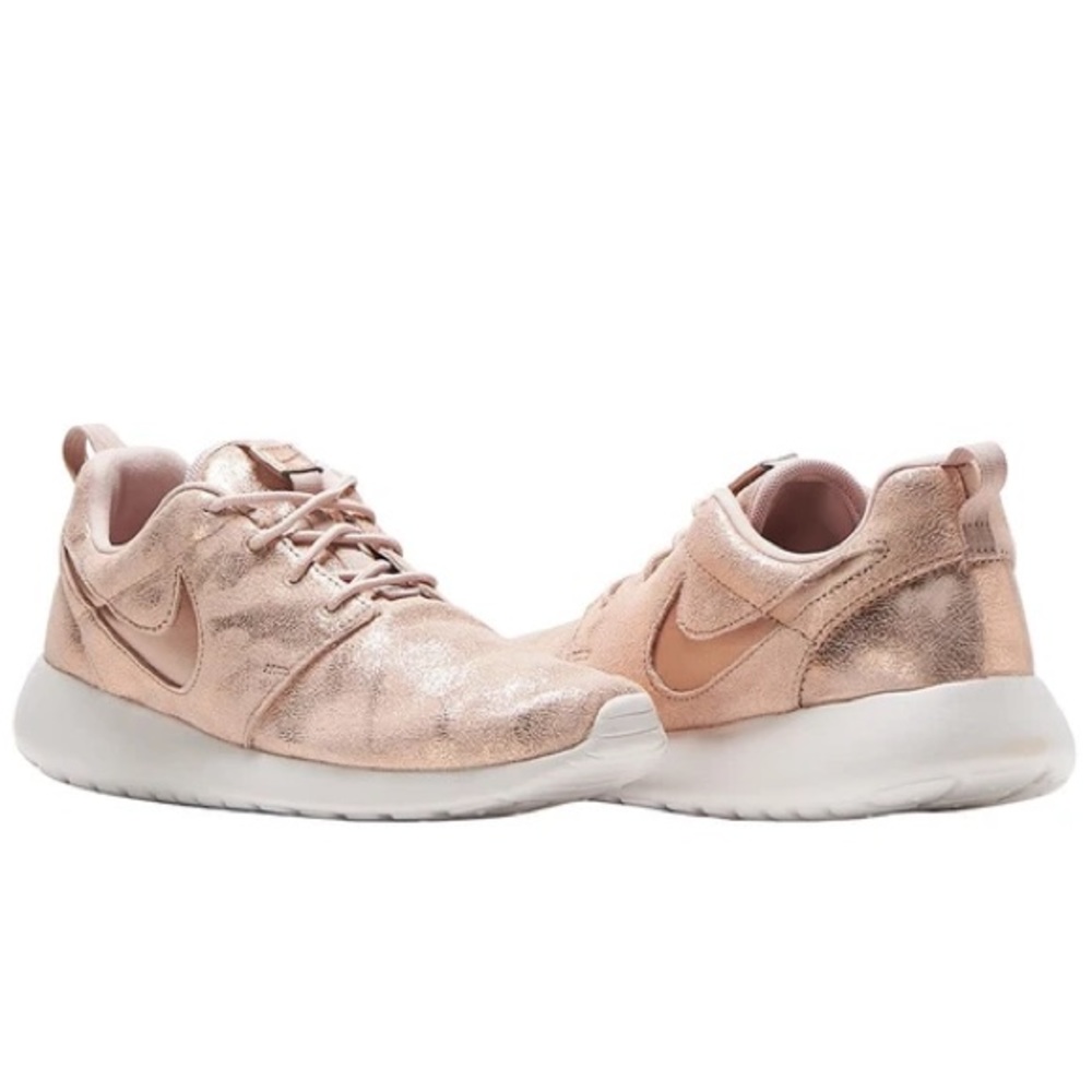 Nike| roshe one premium shoes